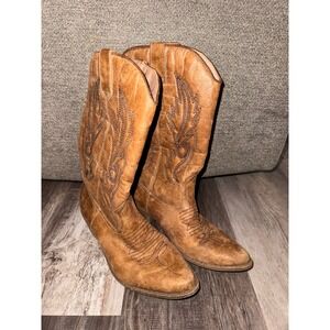 Coconuts Gaucho Tan Suede Embroidered Western Cowboy Boots Womens Size 6.5